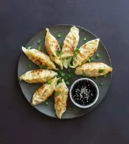 Momos